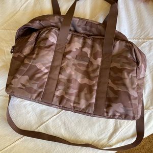 VICTORIA’S SECRET PINK CAMO DUFFLE BAG